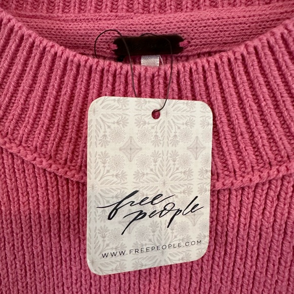FREE PEOPLE Soft Raspberry Pink Chunky Crew Neck Sweater - NWT  MSRP $128 Size M - Picture 4 of 6